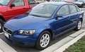 Get 2007 Volvo S40 PDF manuals and user guides